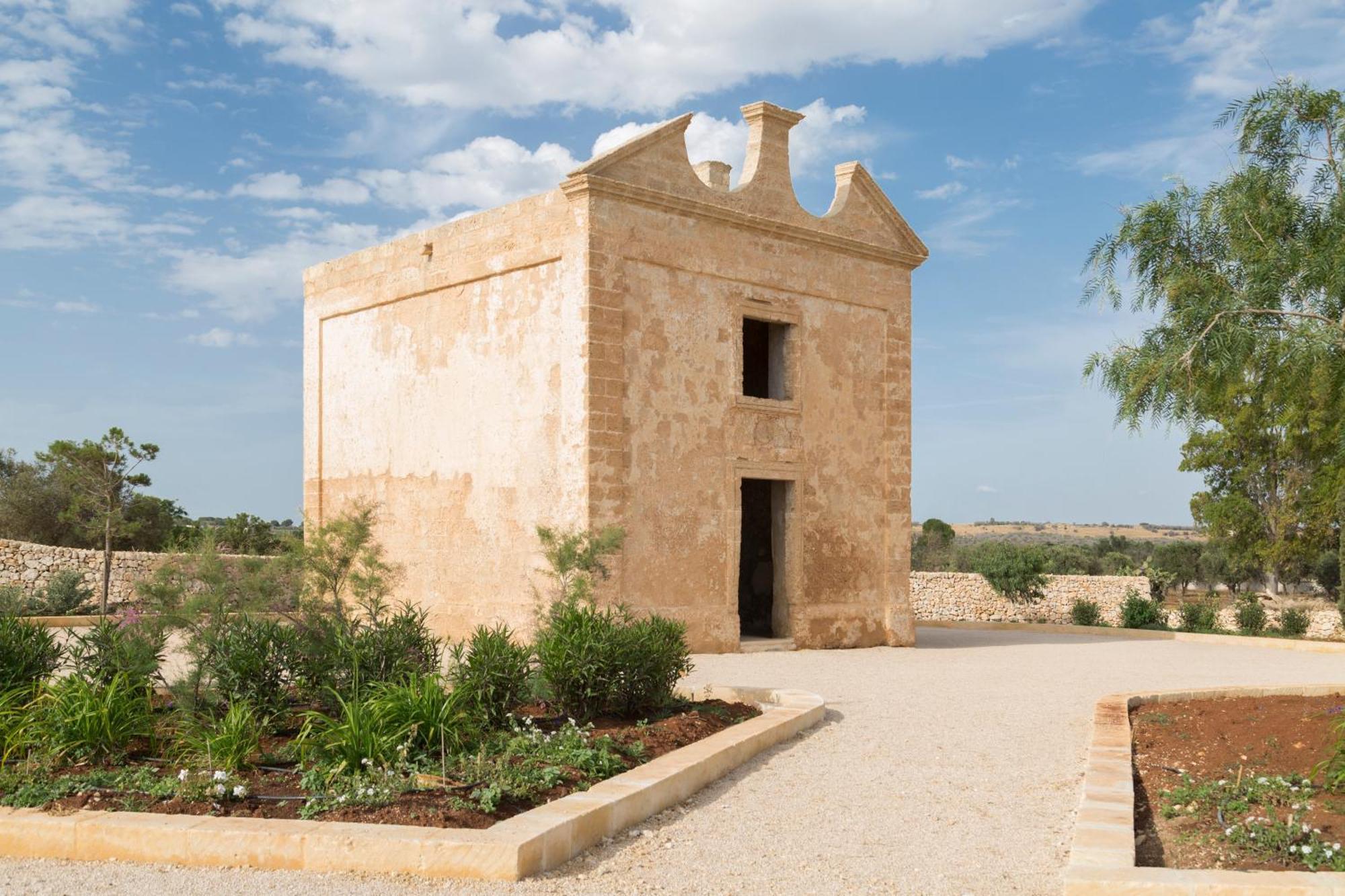Masseria Donna Menga - The Leading Hotels Of The World Торре-Лапилло Экстерьер фото